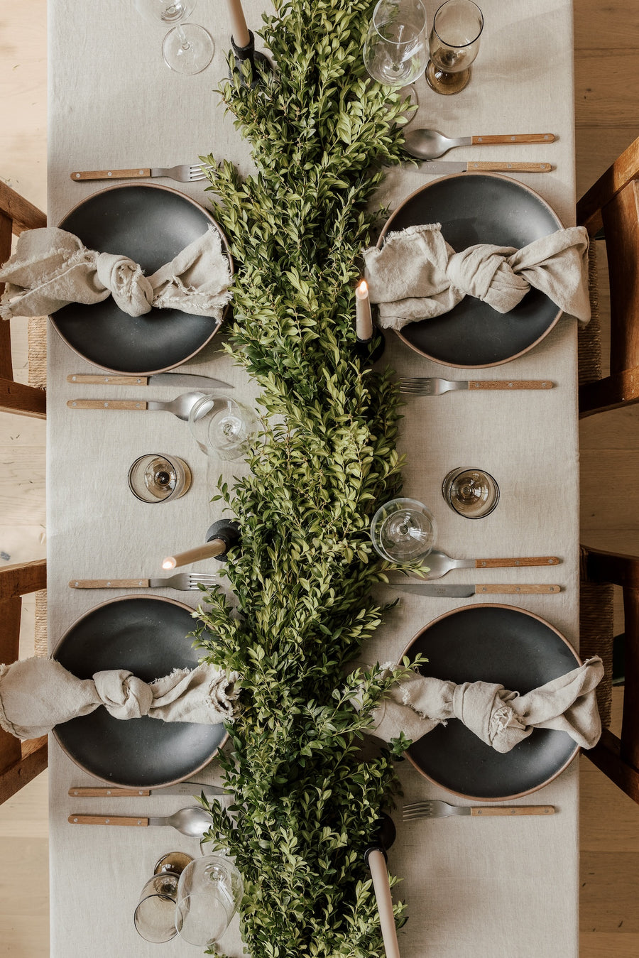 Boxwood Garland