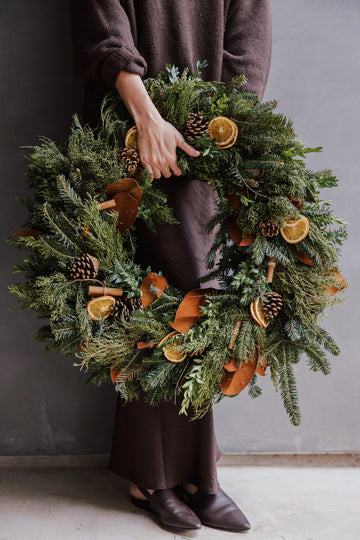Cottage Christmas Wreath & Garland Combo Box