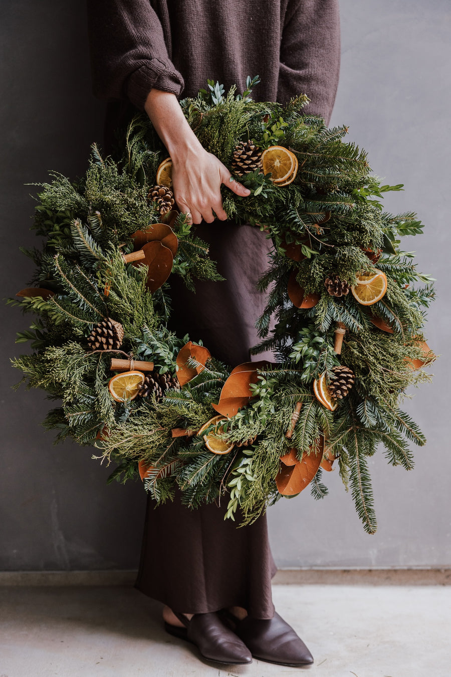 Cottage Christmas Wreath & Garland Combo Box